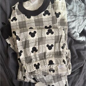 Hanna Andersson Mickey Mouse Gray and Black Pajama Set
